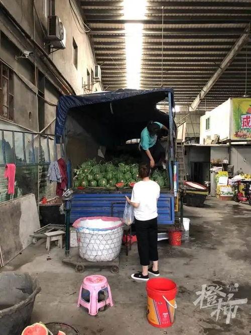 滕州步行街吃瓜群众事件,一场网络舆论的风波与反思